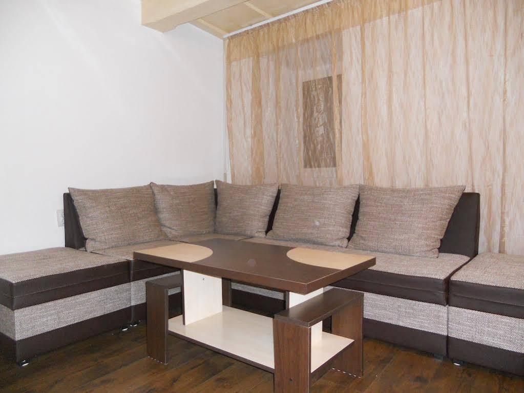 Sauna Apartament Braşov Extérieur photo